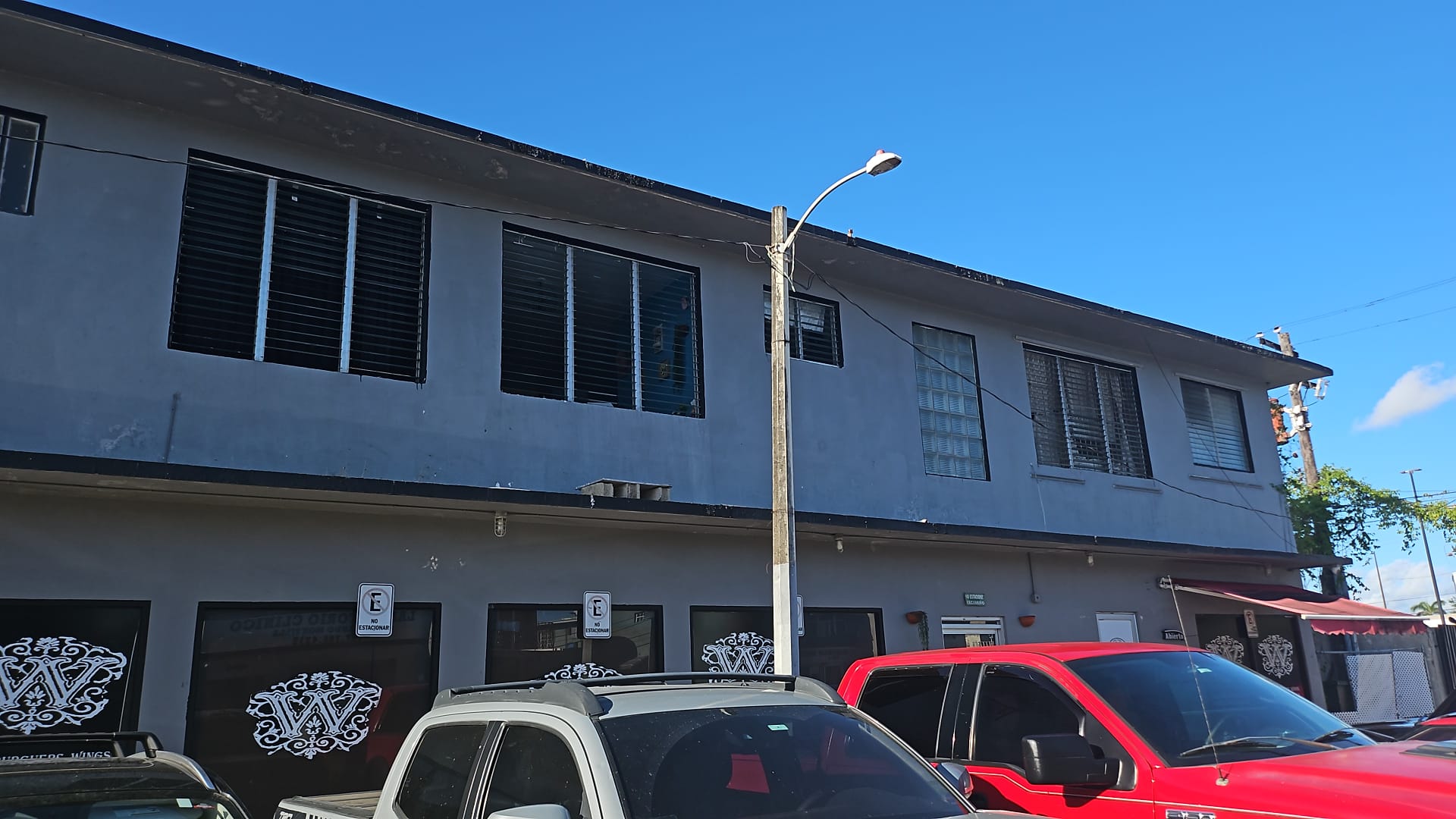 RE/MAX real estate, Puerto Rico, San Juan, Edificio Comercial, Ave. Domenech, Hato Rey