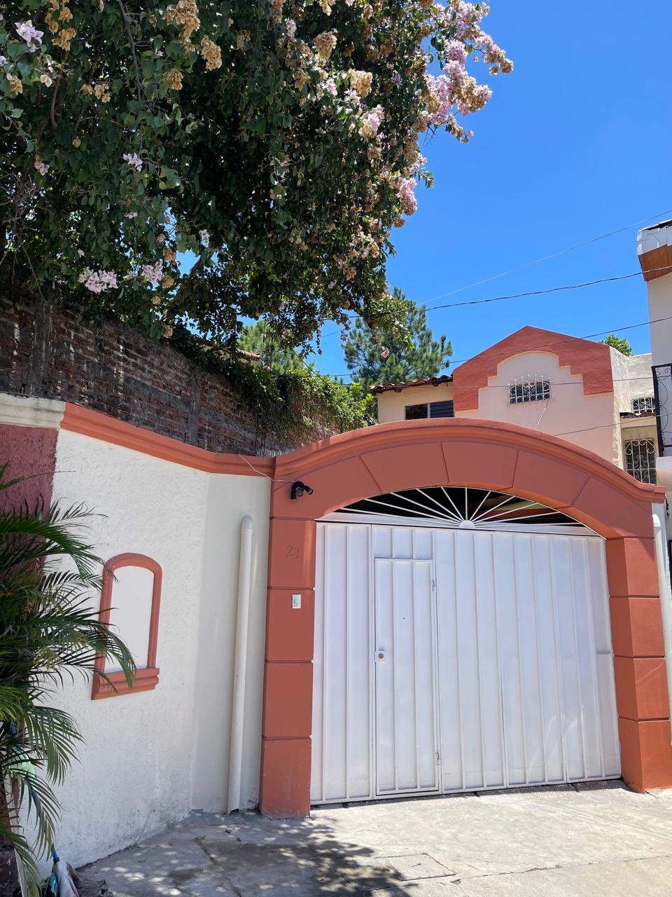 HOUSE FOR SALE IN NOBLES DE LA ESCALÓN San Antonio Abad, San Salvador | $250,000.00