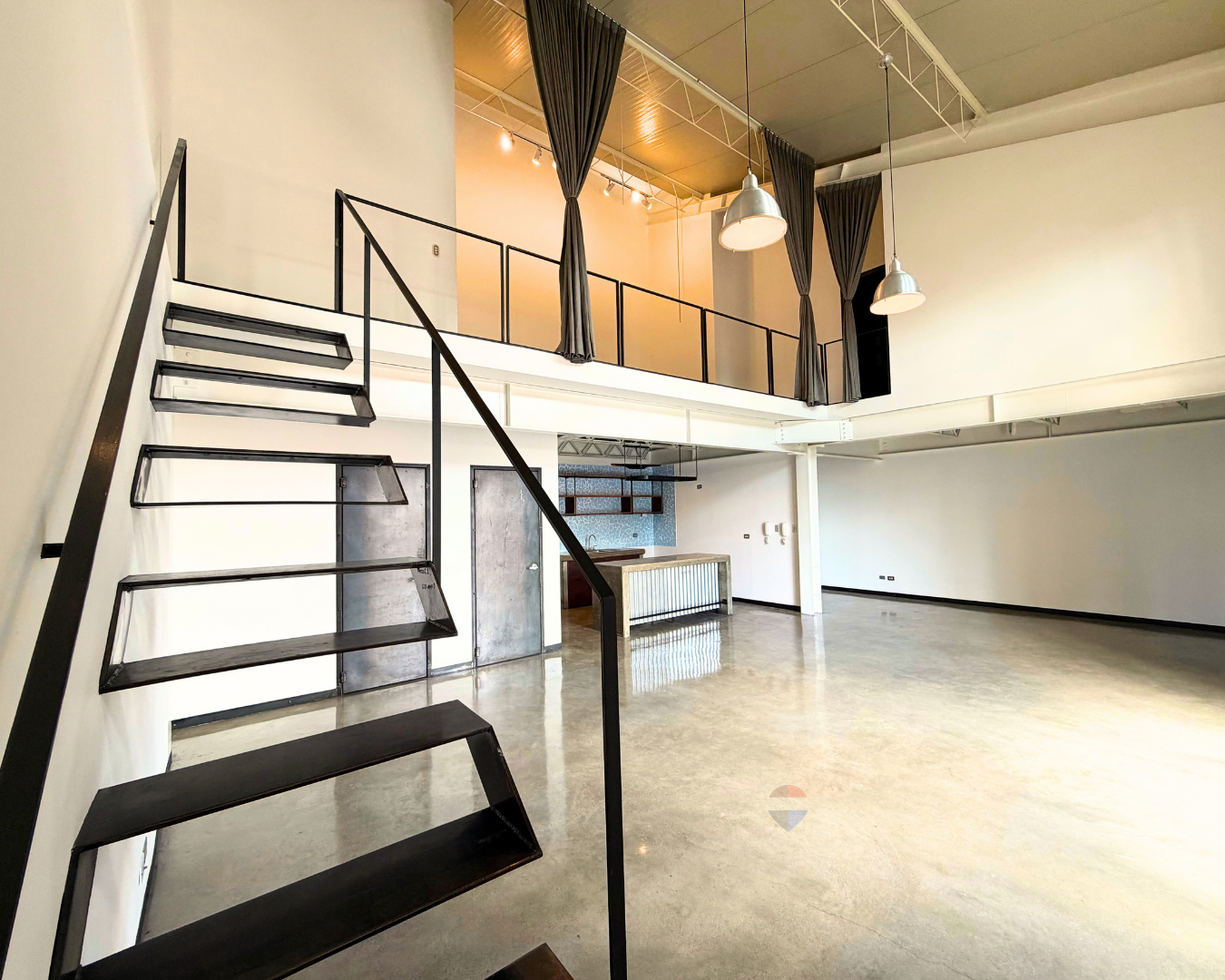 LOFT FOR RENT | 4 GRADOS NORTE, ZONE 4