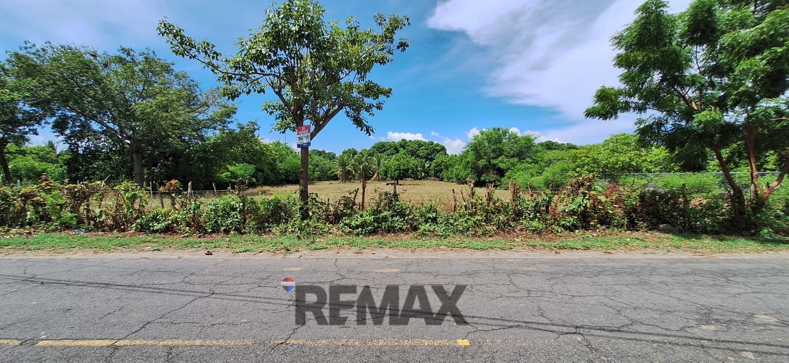 LAND FOR SALE IN SAN JUAN DEL GOZO, JIQUILISCO, USULUTAN OESTE.