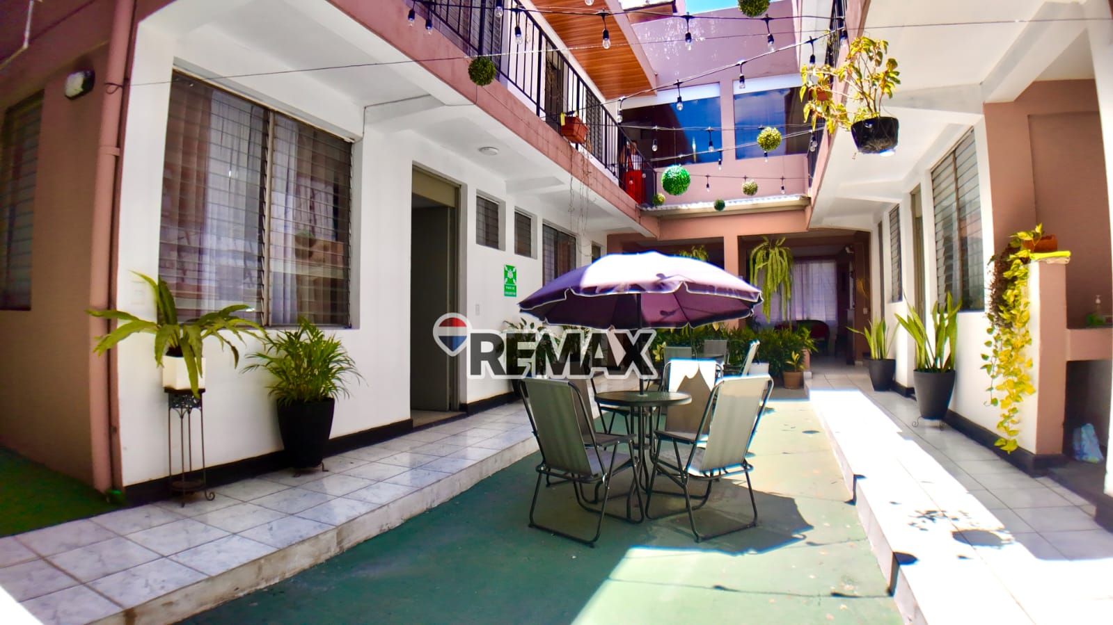 INVESTMENT OPPORTUNITY IN THE HEART OF SAN SALVADOR – HOTEL/HOSTEL FOR SALE (FULLY OPERATING)