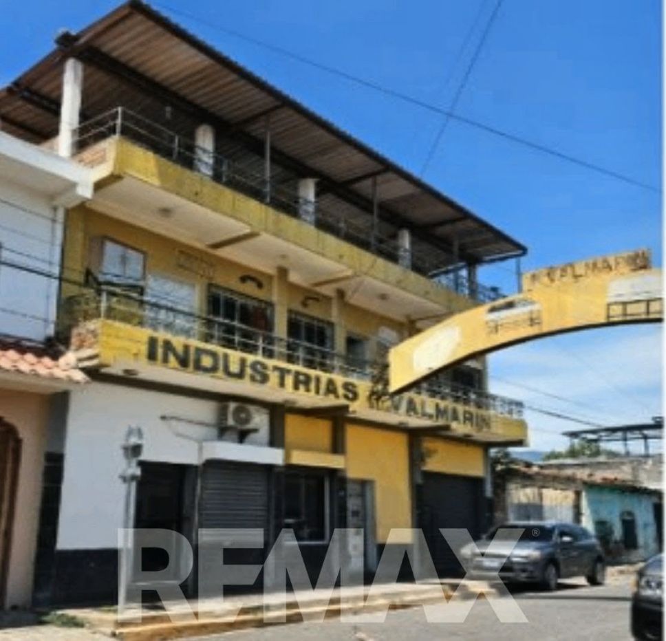 COMMERCIAL INVESTMENT OPPORTUNITY IN DOWNTOWN METAPÁN – HOUSE FOR REMODELING
