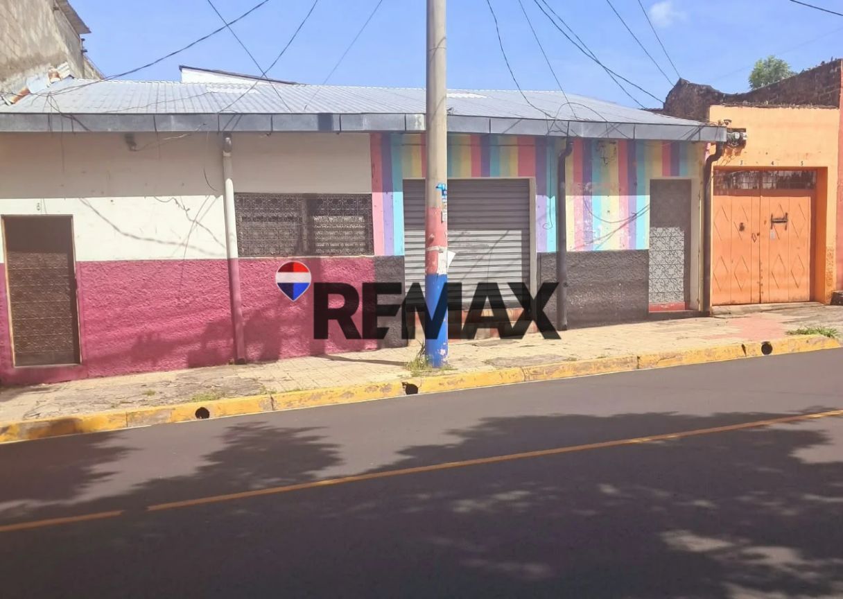 CASA EN VENTA EN BARRIO SAN MIGUELITO, SANTA ANA