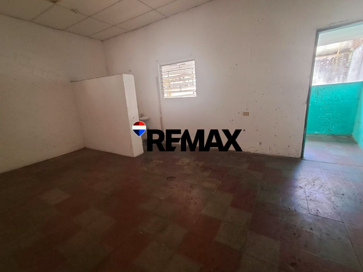 CASA EN VENTA EN BARRIO SAN MIGUELITO, SANTA ANA