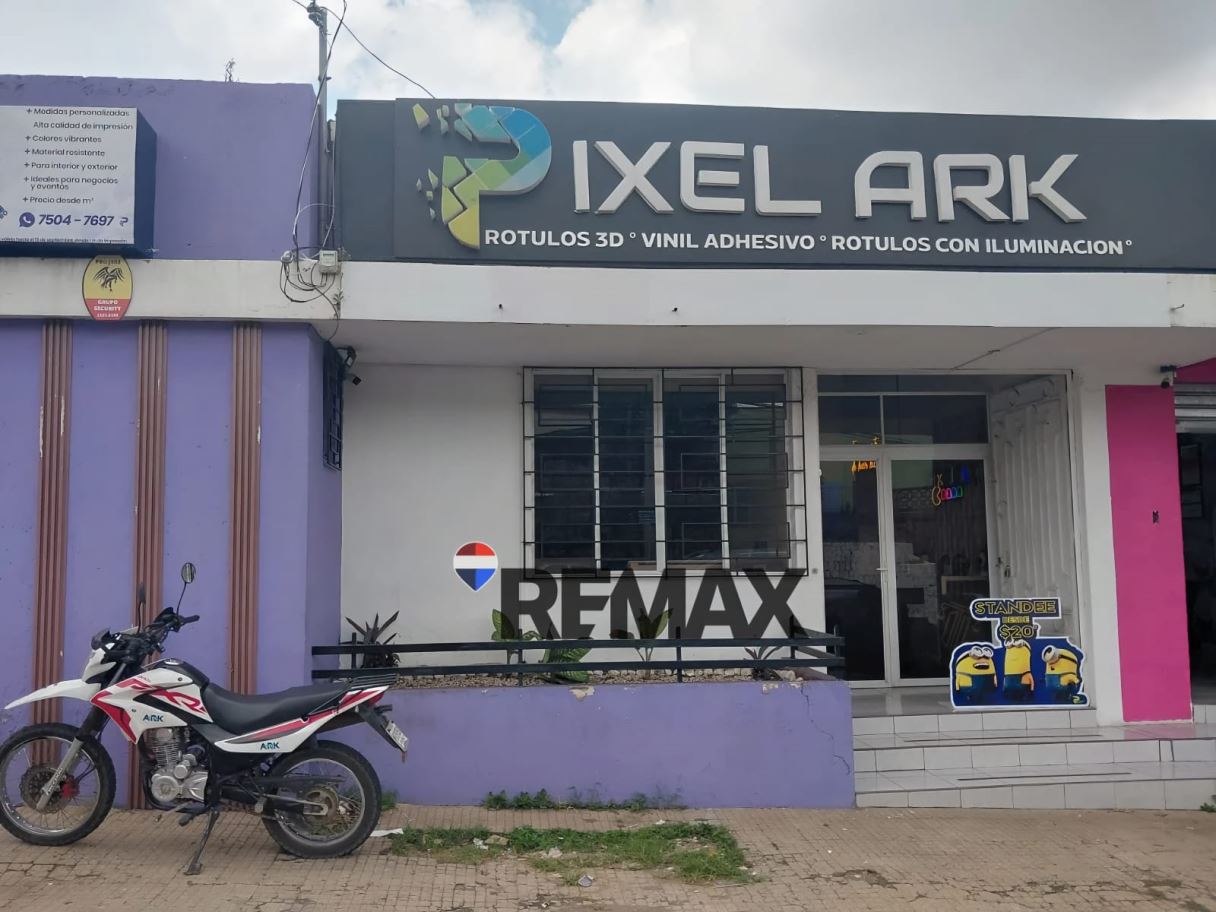 LOCAL COMERCIAL EN SANTA ANA EXCELENTE UBICACION