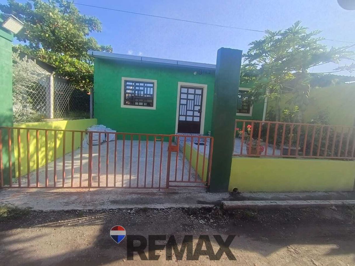 HERMOSA CASA, UBICADA EN LOURDES COLON A TAN SOLO 5 MINUTOS DE METROCENTRO LOURDES