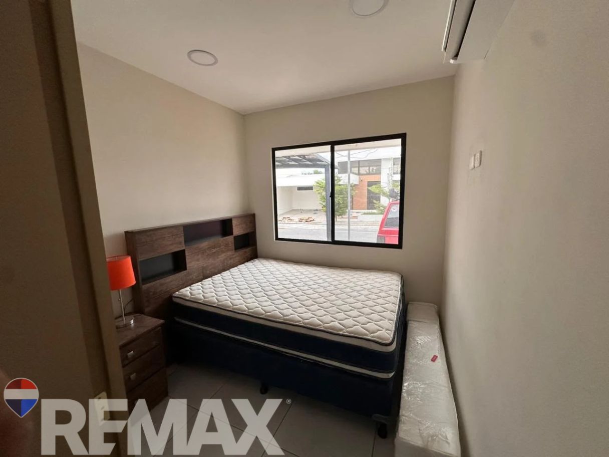 CASA NUEVA AMUEBLADA EN COMALAPA FLATS EN ALQUILER