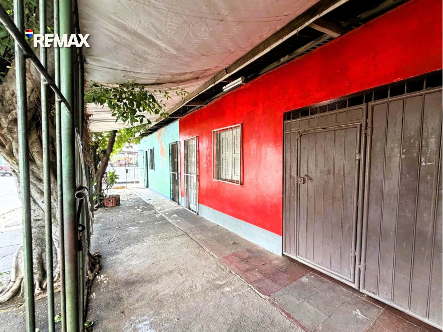 Remax real estate, Nicaragua, Managua, Corner Property in San Judas