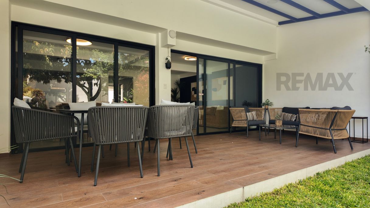 VILLA ESCALONIA – RESIDENCIAL MONTE CARLO — FURNISHED HOME WITH A POOL IN COLONIA ESCALÓN