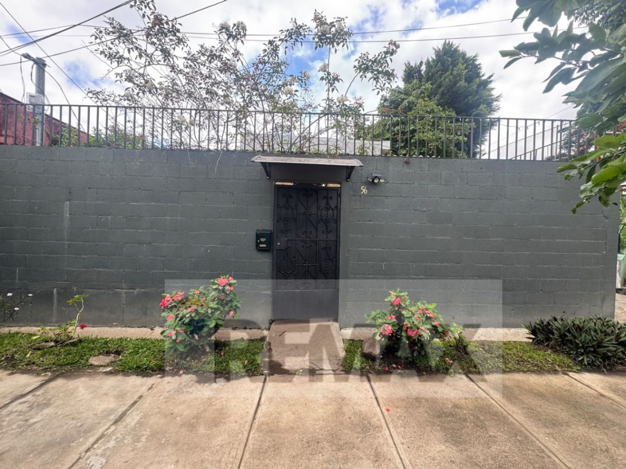 CASA EN VENTA - SANTA TECLA