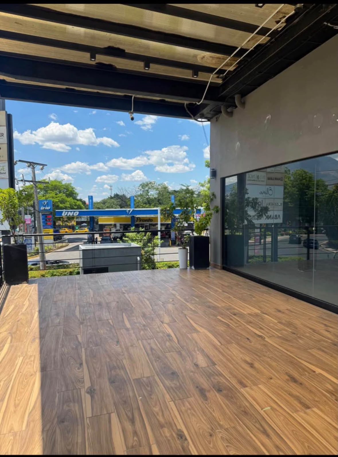 COMMERCIAL SPACE FOR RENT – PLAZA TODITO, SAN MIGUEL