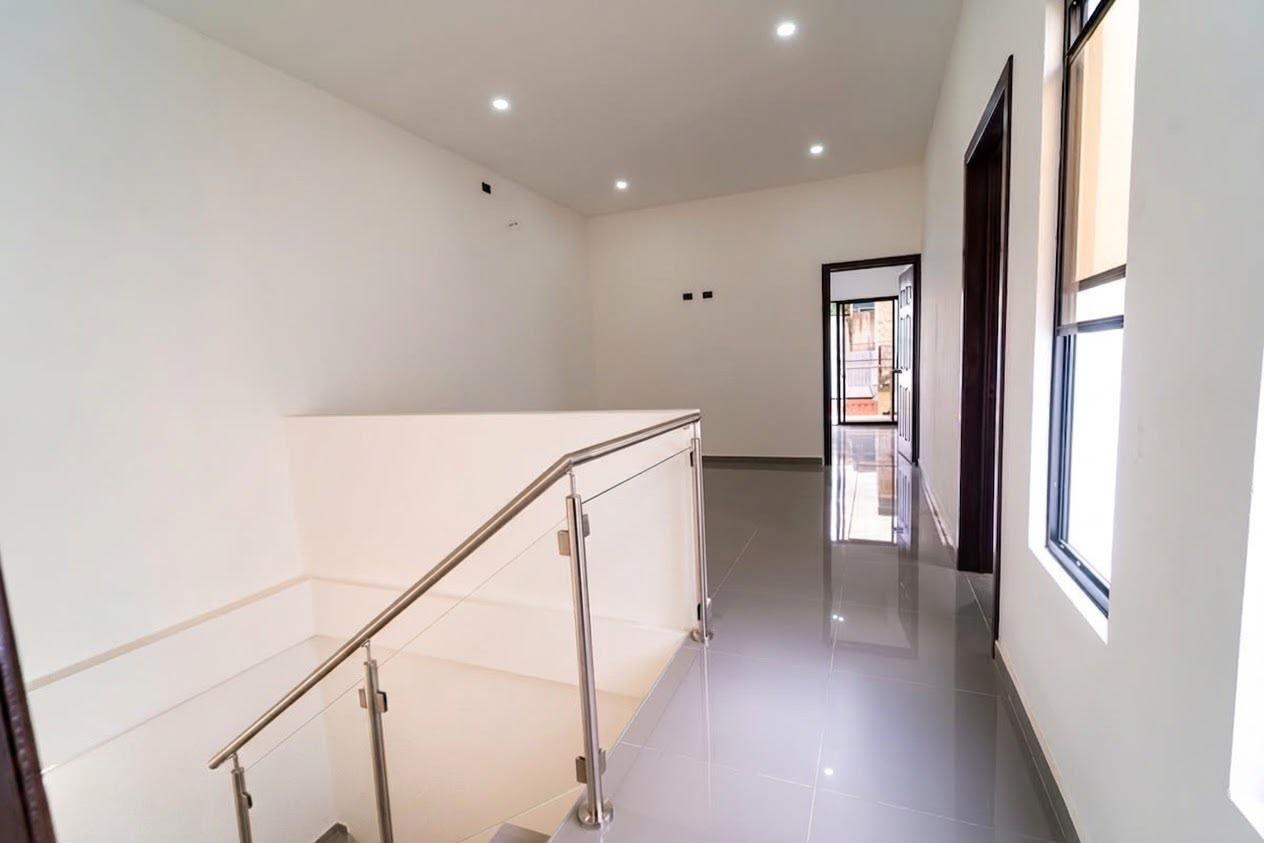 BEAUTIFUL BRAND NEW HOUSE IN A PRIVATE COMMUNITY