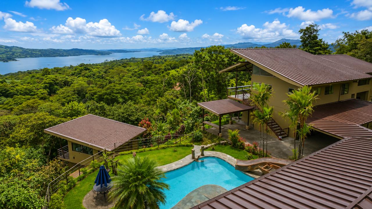 RE/MAX real estate, Costa Rica, Tilaran - Arenal, Amazing Bella Vista - A Private Resort Estate Above Lake Arenal